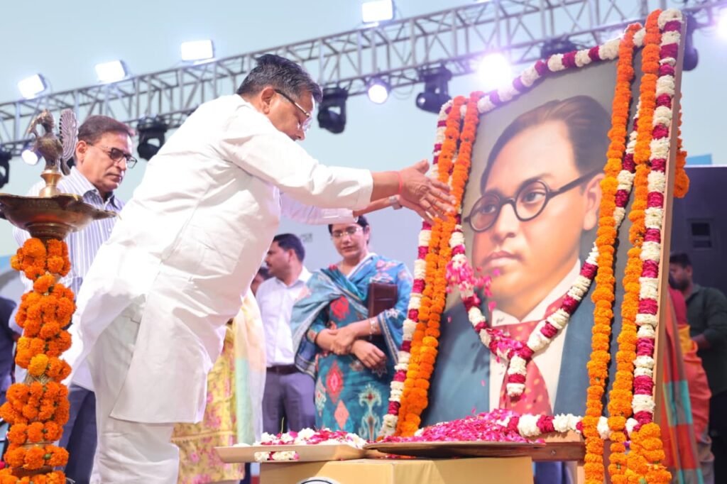 Ambedkar Jayanti: जयवीर सिंह बोले- आज भी समाज को नई दिशा दे रहे बाबासाहब के सिद्धांत