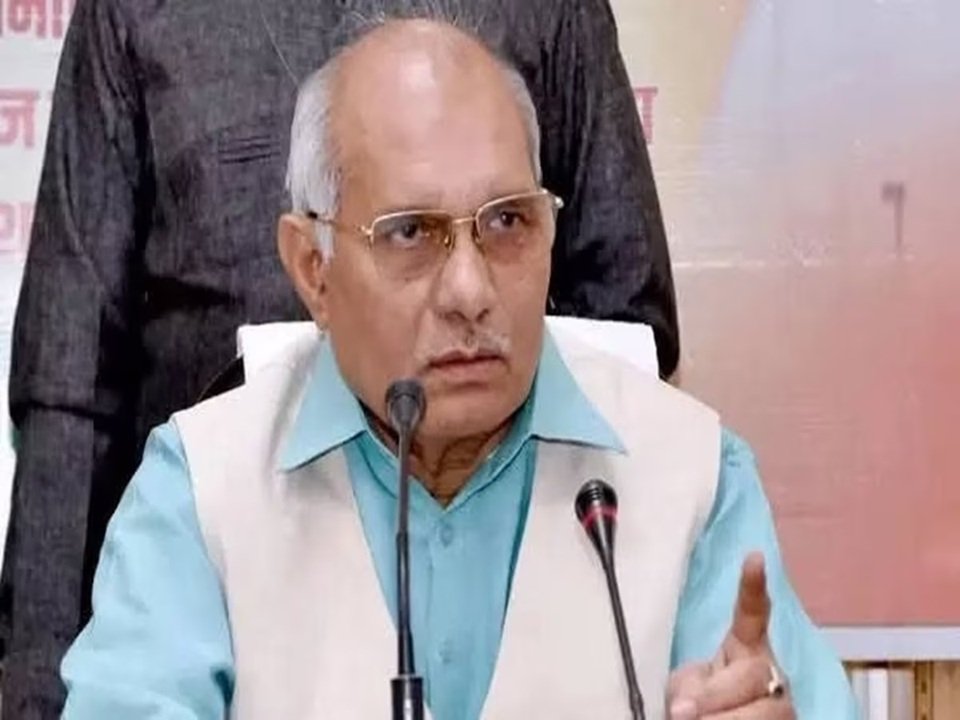 Bareilly: अब भूखा नहीं रहेगा एक भी गौवंश, भूसा बैंक से गौशालाओं को उपलब्ध कराया जाएगा भूसा