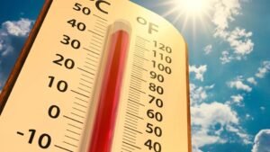 UP Weather: प्रदेश में भीषण गर्मी, कल के बाद मौसम ले सकता है यू-टर्न