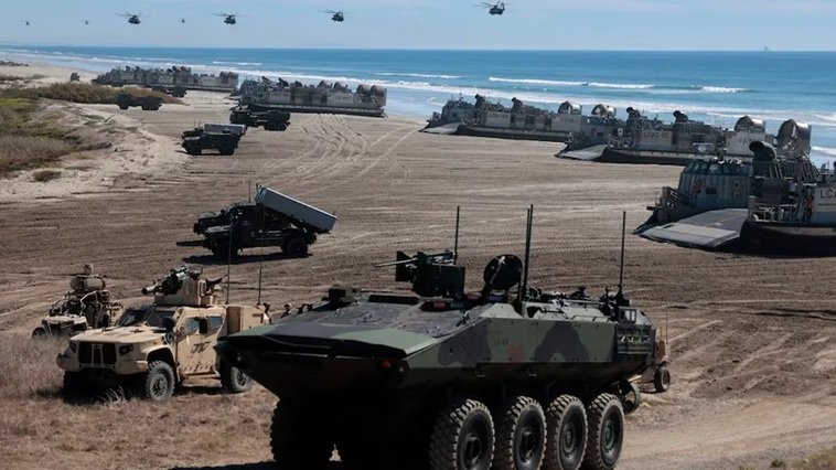 Iran US War: बड़ी खबर! जंग के बीच अमेरिका ने अपने आर्मी चीफ को हटाया