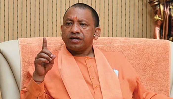 Janta Darshan: जरूरतमंद को आवास और बीमार के इलाज की होगी व्यवस्था