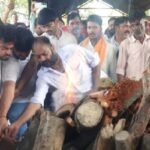 पंचतत्‍व में विलीन हुए प्रतीक यादव, ससुर ने दी मुखाग्नि; अखिलेश ने चिता पर रखी लकड़ी