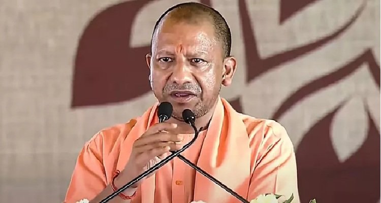 बकरीद से पहले CM योगी की चेतावनी, बोले- सड़क पर नमाज नहीं पढ़ने देंगे, प्यार से नहीं माने तो दूसरा तरीका अपनाएंगे