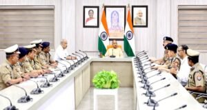 जेलों को सुधार, पुनर्वास और कौशल विकास का प्रभावी केंद्र बनाया जाए: सीएम योगी