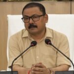 बरेली में डीएम का सख्‍त एक्‍शन, कानूनगो-लेखपाल सस्पेंड; तहसीलदार को पद से हटाया