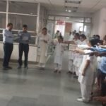 Lucknow: बलरामपुर अस्पताल में फायर मॉक ड्रिल, निदेशक ने दिलाई अग्नि सुरक्षा की शपथ