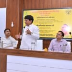 UP: छात्र की उपस्थिति और प्रगति सुनिश्चित करना संस्थानों की प्राथमिक जिम्मेदारी
