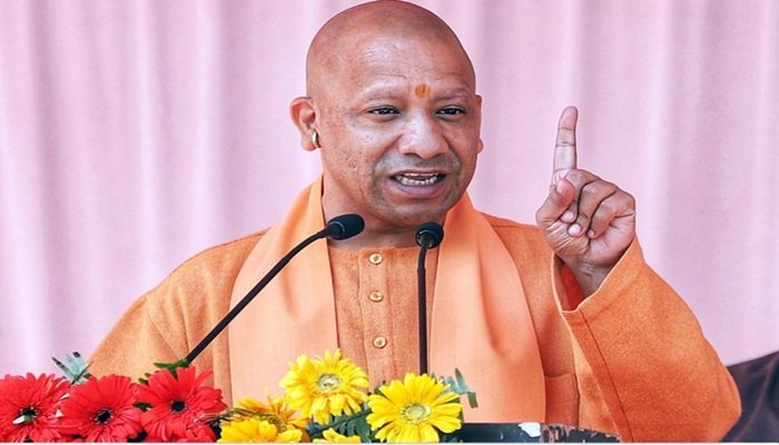 Deoria: बोले सीएम योगी- अराजकता से घिरे यूपी को विकास के नए मॉडल में बदला