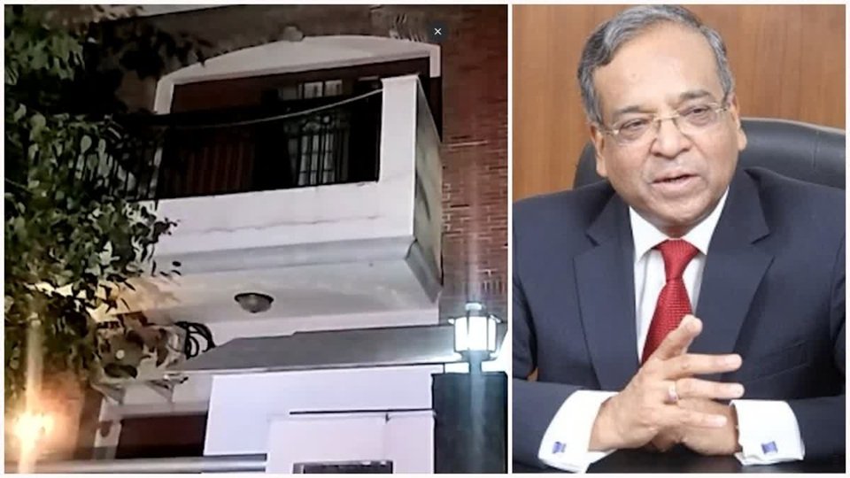 Delhi: AC के इंडोर यूनिट में ब्लास्ट, रिटायर्ड IAS की दम घुटने से मौत