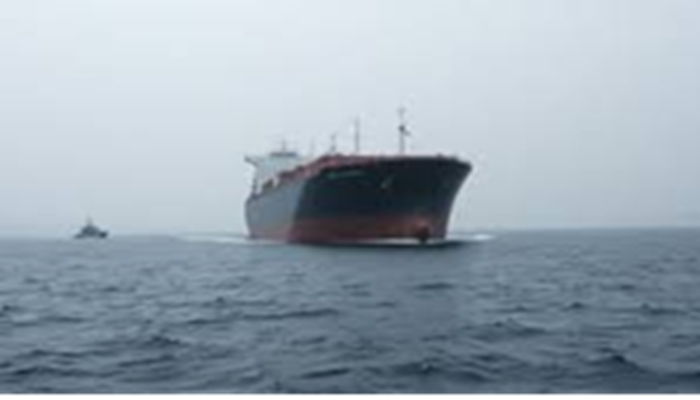 Strait of Hormuz में फिर भड़की जंग! अमेरिका ने ईरान के टैंकरों पर किया हमला