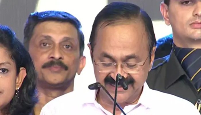 Kerala New CM: वीडी सतीशन ने ली CM पद की शपथ, कांग्रेस के बड़े नेता रहे मौजूद