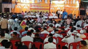 बरेली में मंत्री धर्मपाल सिंह ने लगाई रात्रि चौपाल, सुनीं लोगों की शिकायतें