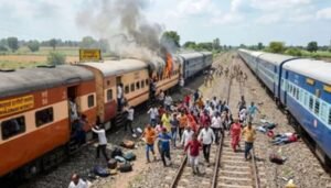 MP: मुरैना में ट्रेन से कटकर चार यात्रियों की मौत, आग की अफवाह ने ली जान
