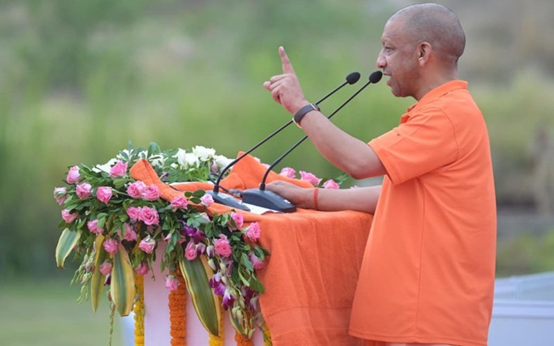 योग भारत की विरासत, स्वस्थ शरीर ही स्वस्थ राष्ट्र का आधार: सीएम योगी