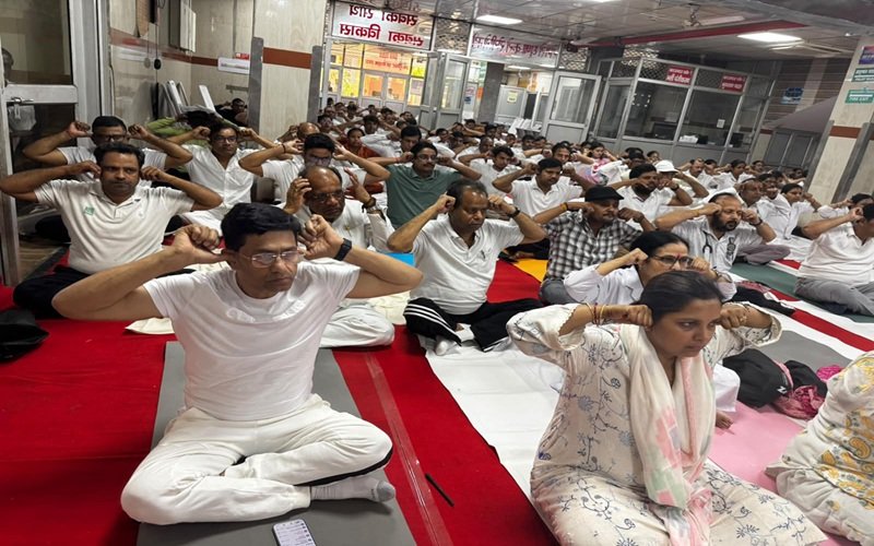 लखनऊ सिविल अस्‍पताल से दिया गया योग से स्वास्थ्य, अनुशासन और सकारात्मक ऊर्जा का संदेश