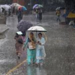 अगले 48 घंटे में यूपी में आ जाएगा मानसून, आज 32 शहरों में बारिश का अलर्ट