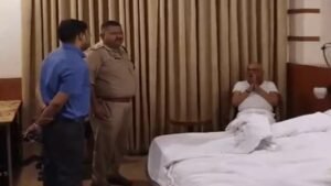 राम मंदिर चढ़ावा चोरी: अयोध्या पहुंचे अजय राय नजरबंद, ट्रस्ट ऑफिस घेरने का किया था ऐलान