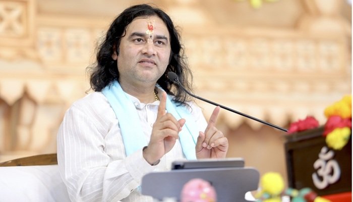 देश में एक लीटर पेट्रोल से सस्ती गाय की हत्‍या और हिंदुओं की जान है: कथावाचक देवकीनंदन  