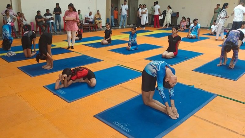 अंतर्राष्ट्रीय योग दिवस के सफल आयोजन के लिए RWA पदाधिकारियों के साथ बैठक
