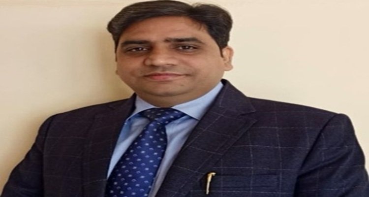 AKTU के शिक्षकों का जलवा: डॉ. अनुज शर्मा और प्रो. अरुण तिवारी 'ग्लोबल साइंटिस्ट इंडेक्स' के टॉप 5% वैज्ञानिकों में शामिल