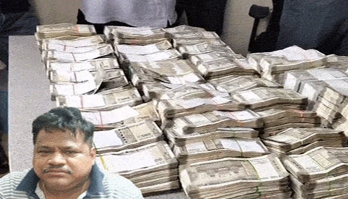 ओडिशा में इंजीनियर के लॉकरों में मिला दो करोड़ कैश, 5 मल्टीस्टोरी बिल्डिंग समेत 13 प्लॉट