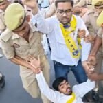 शिक्षा मंत्री धर्मेंद्र प्रधान के इस्तीफे की मांग को लेकर AAP की छात्रविंग का प्रदर्शन