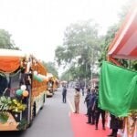सीवर के पानी से चलने वाली देश की पहली हाइड्रोजन बसों को सीएम योगी ने दिखाई हरी झंडी, जानें खासियत