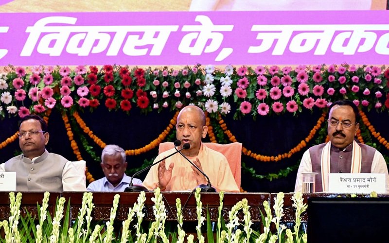 मोदी सरकार के 12 साल: सीएम योगी ने कहा- पॉलिसी पैरालिसिस और भ्रष्टाचार के दौर से बाहर निकला देश