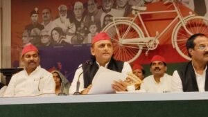 Akhilesh Yadav का दावा- गोरखपुर में बीजेपी को जीरो पर लायेंगे