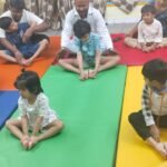 International Yoga Day 2026: स्पेशल बच्चों के समग्र विकास में सुधार लाता है योग