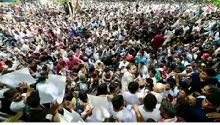 CJP Protest: जंतर-मंतर पर कॉकरोच जनता पार्टी का प्रदर्शन, पुलिस ने दी अनुमति