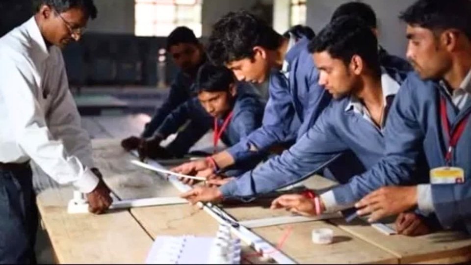 Project Praveen: 36103 प्रशिक्षणार्थियों को कौशल प्रशिक्षण देने का लक्ष्य निर्धारित