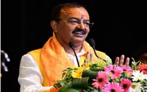 अखिलेश यादव बहुत टिपिर-टिपिर करते हैं, कृष्ण भक्त हैं तो मथुरा में ईदगाह हटाकर दिखाएं: केशव मौर्य