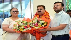 लखनऊ नगर निगम के नए उपाध्यक्ष बने पार्षद सुशील तिवारी 'पम्मी', सर्वसम्मति से चयन