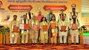 13 साल से ऊपर की बेटियों से बात करिए, कहीं गलत संगत में न फंस जाएं: राज्‍यपाल