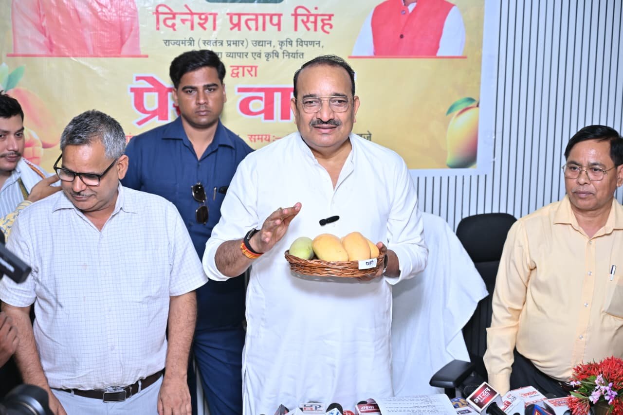 UP: सीएम योगी करेंगे ‘उत्तर प्रदेश आम महोत्सव-2026’ का शुभारंभ