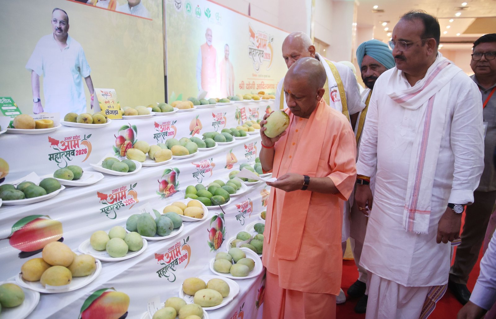 Lucknow: गुणवत्ता, विश्वास व वैश्विक मानकों पर खरा उतरा ‘यूपी का आम’