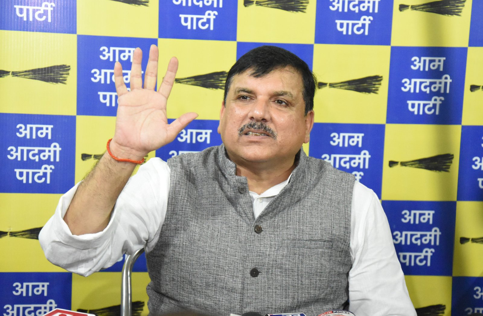 Sanjay Singh: चंपत राय के महाघोटाले के SIT को सौंपेंगे साक्ष्य