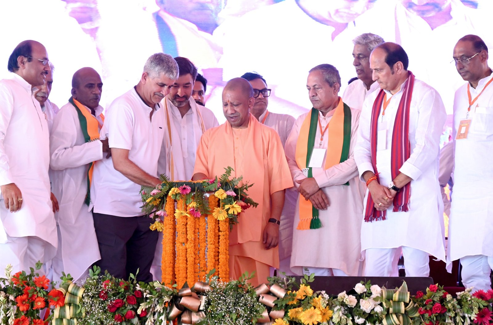 UP: शामली, थानाभवन व कैराना में को मिली 89 परियोजना, सीएम योगी ने किया लोकार्पण एवं शिलान्यास