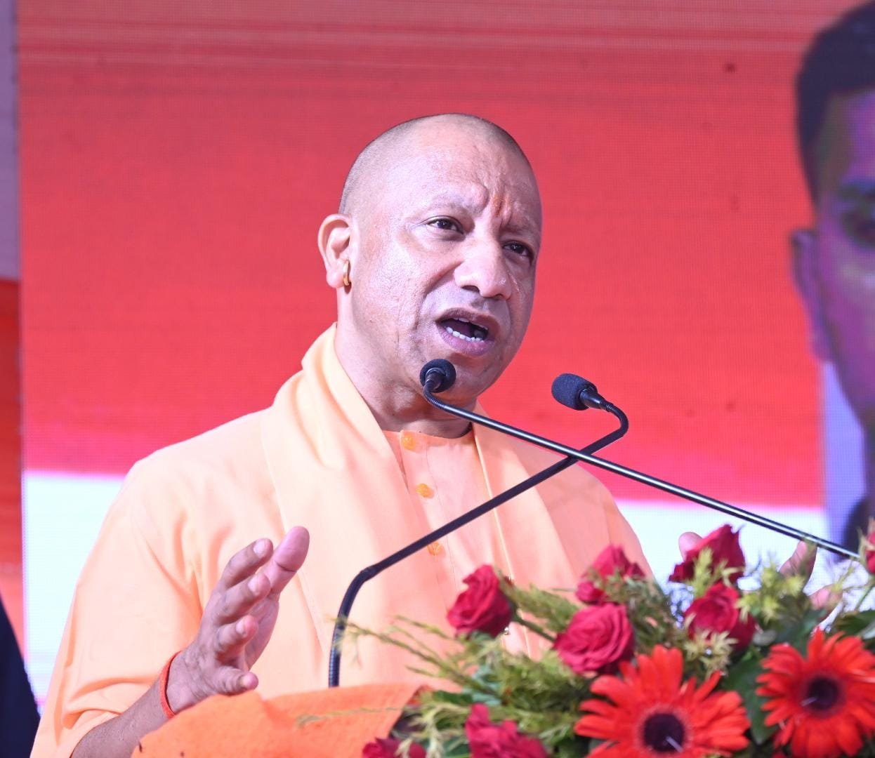 सपा शासन में भूमाफियाओं ने लोगों को ठगा, हमने दिया मुआवजा: CM Yogi