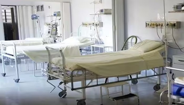 UP: आयुष्मान योजना में लापरवाही, बिजनौर के 16 सूचीबद्ध अस्पतालों पर गिरी गाज